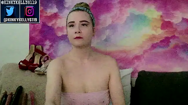 Snapshot of Kellylynn69 chatting on November 2025 02:22:01 AM Kellylynn69 online show from November 2025 02:22:01 AM