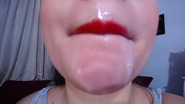 Sharlottee online show from July 2026 12:15:02 AM