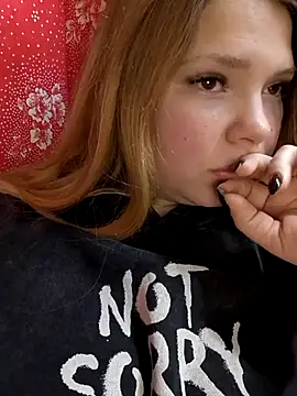 Zuli Kiska online show from November 2025 09:48:02 PM