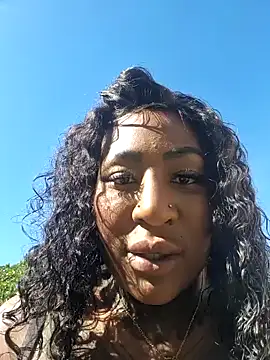 Snapshot of JosyBlack chatting on February 2025 11:36:01 AM JosyBlack online show from February 2025 11:36:01 AM