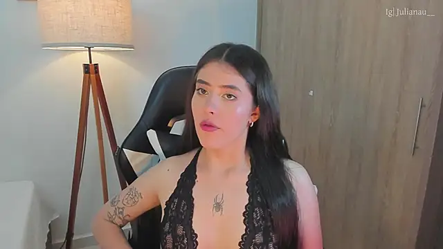 Snapshot of iriswest_ chatting on February 2025 11:47:02 PM iriswest online show from February 2025 11:47:02 PM