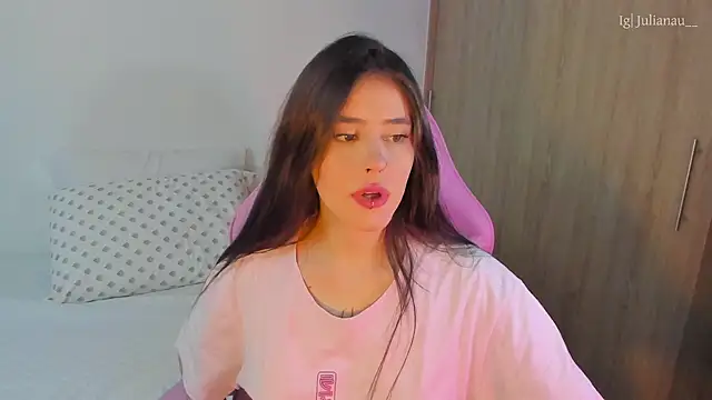 Snapshot of iriswest_ chatting on March 2025 11:26:01 PM iriswest online show from March 2025 11:26:01 PM