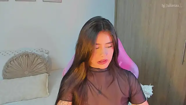 Snapshot of iriswest_ chatting on March 2025 02:05:01 AM iriswest online show from March 2025 02:05:01 AM