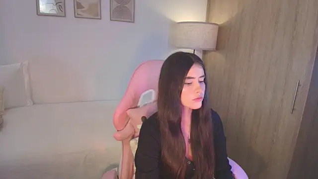 Snapshot of iriswest_ chatting on October 2025 12:18:02 AM iriswest online show from October 2025 12:18:02 AM