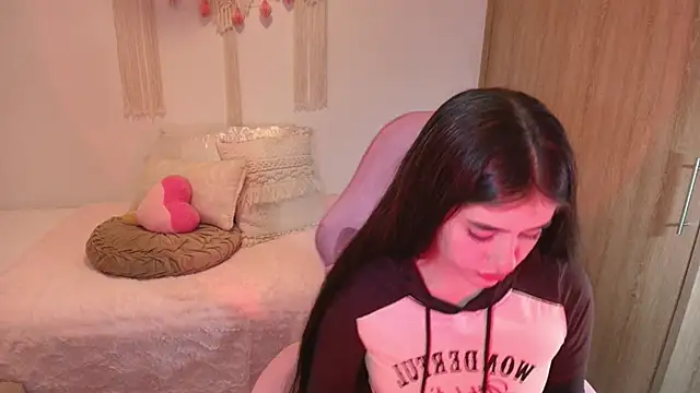 Snapshot of iriswest_ chatting on February 2026 12:29:02 AM iriswest online show from February 2026 12:29:02 AM