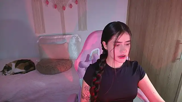 Snapshot of iriswest_ chatting on February 2026 12:50:02 AM iriswest online show from February 2026 12:50:02 AM