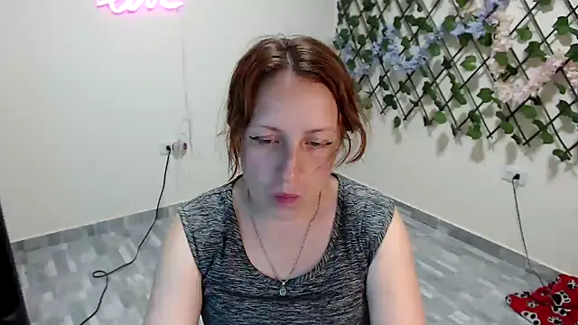 kittykalor09 online show from April 2026 11:02:02 PM