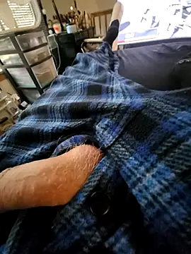 Snapshot of Assboy007 chatting on February 2025 09:18:01 PM Assboy007 online show from February 2025 09:18:01 PM