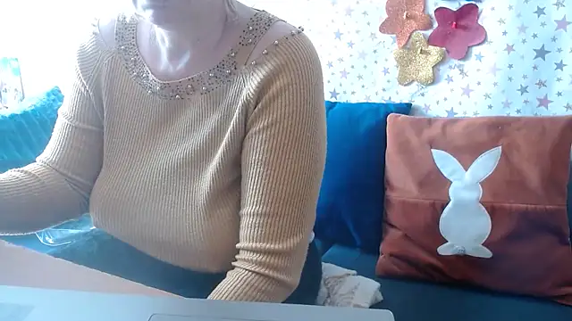 QueenLana online show from May 2026 06:51:02 AM