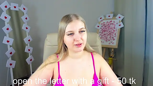 Adr1ana  online show from February 2025 05:18:02 AM