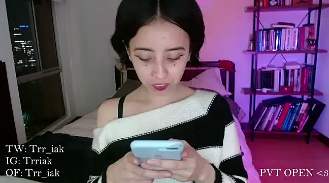 Snapshot of babyluna_8_8 chatting on January 2025 01:29:01 AM babyluna 8 8 online show from January 2025 01:29:01 AM