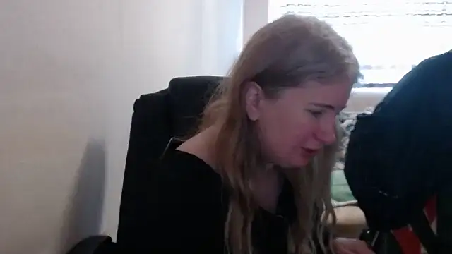 PeterAndJen online show from April 2026 05:49:02 AM