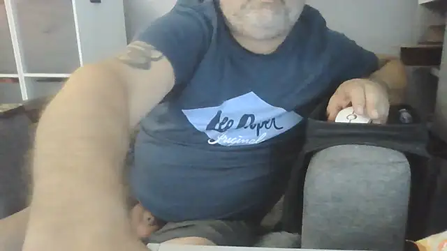 Snapshot of Naturistmale45 chatting on July 2026 11:25:02 AM Naturistmale45 online show from July 2026 11:25:02 AM