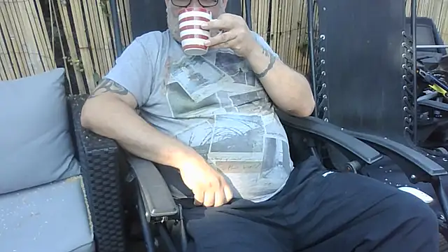 Snapshot of Naturistmale45 chatting on July 2026 07:56:01 AM Naturistmale45 online show from July 2026 07:56:01 AM