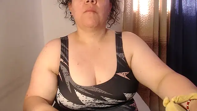 agathamiller01 online show from April 2026 09:12:02 PM