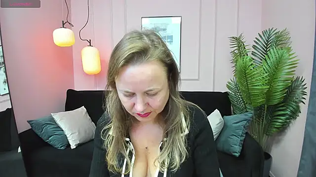 Snapshot of GabrielGold chatting on October 2025 08:41:01 PM GabrielGold online show from October 2025 08:41:01 PM