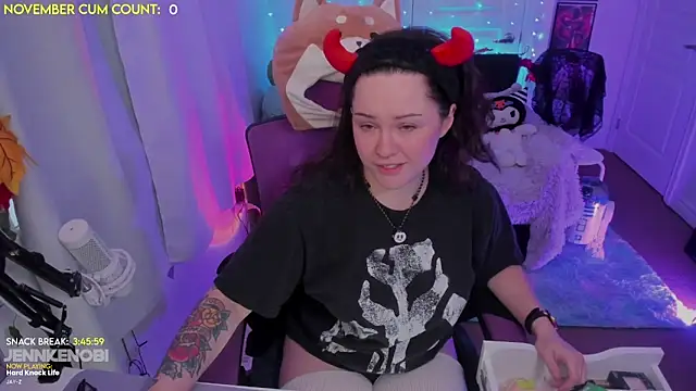 Snapshot of JennKenobi chatting on November 2025 03:24:01 PM JennKenobi online show from November 2025 03:24:01 PM