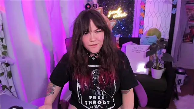 JennKenobi online show from May 2026 02:36:02 PM