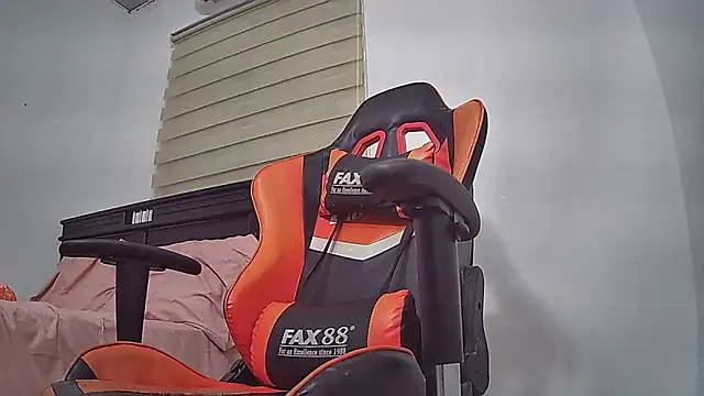 EvaTiffany online show from November 2025 04:04:01 AM