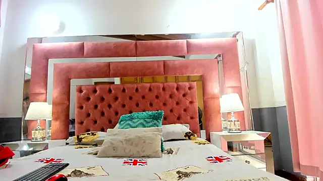 Snapshot of briana_wonder69xxx chatting on March 2025 02:23:01 PM briana wonder69xxx online show from March 2025 02:23:01 PM