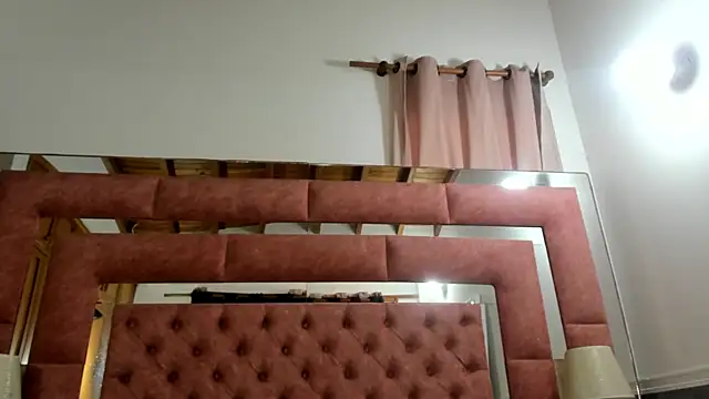 Snapshot of briana_wonder69xxx chatting on October 2025 03:25:02 PM briana wonder69xxx online show from October 2025 03:25:02 PM