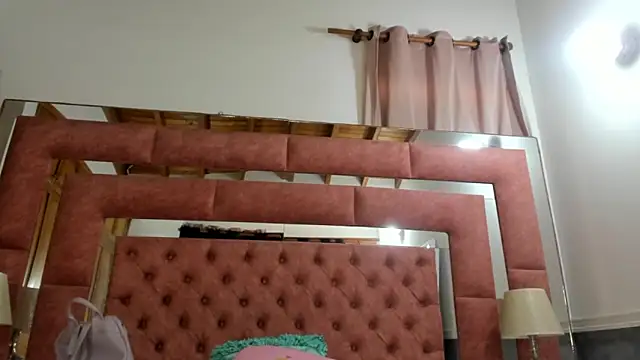 Snapshot of briana_wonder69xxx chatting on November 2025 03:23:02 PM briana wonder69xxx online show from November 2025 03:23:02 PM