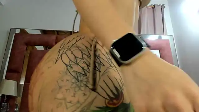 Snapshot of briana_wonder69xxx chatting on November 2025 07:38:01 PM briana wonder69xxx online show from November 2025 07:38:01 PM