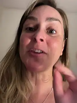 misslulipop online show from February 2025 01:44:01 PM