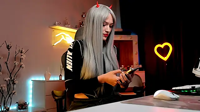 MrsTenderBeast online show from October 2025 04:03:02 PM