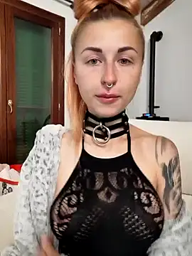 Snapshot of kylie_blck chatting on March 2025 04:07:02 AM kylie blck online show from March 2025 04:07:02 AM