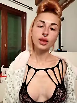 Snapshot of kylie_blck chatting on March 2025 04:41:01 AM kylie blck online show from March 2025 04:41:01 AM