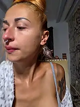 Snapshot of kylie_blck chatting on October 2025 03:56:01 AM kylie blck online show from October 2025 03:56:01 AM