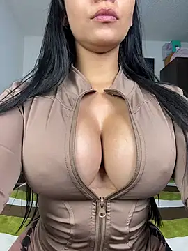 Angela isabella online show from July 2026 10:31:01 PM