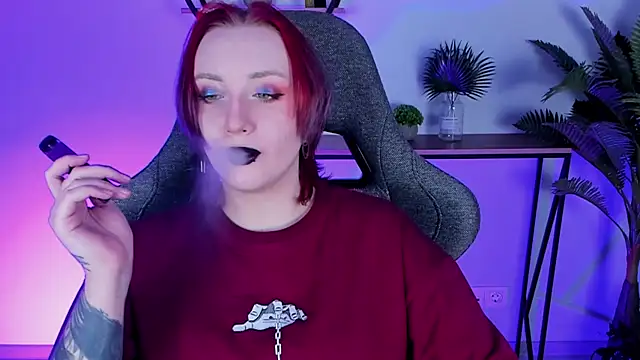 Snapshot of AsheLucker chatting on December 2024 08:23:01 PM AsheLucker online show from December 2024 08:23:01 PM