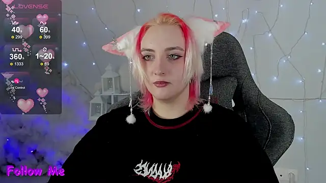 Snapshot of AsheLucker chatting on January 2025 11:45:02 PM AsheLucker online show from January 2025 11:45:02 PM