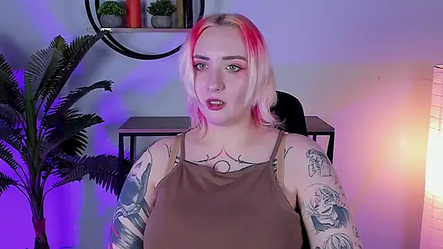 Snapshot of AsheLucker chatting on February 2025 08:50:01 AM AsheLucker online show from February 2025 08:50:01 AM