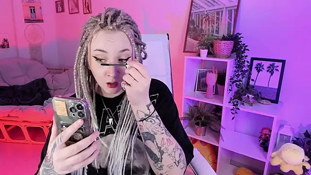 Snapshot of AsheLucker chatting on March 2025 02:32:01 AM AsheLucker online show from March 2025 02:32:01 AM