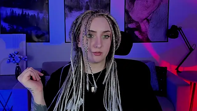 Snapshot of AsheLucker chatting on March 2025 08:51:01 AM AsheLucker online show from March 2025 08:51:01 AM