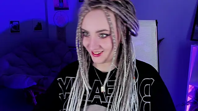 Snapshot of AsheLucker chatting on March 2025 02:18:02 AM AsheLucker online show from March 2025 02:18:02 AM