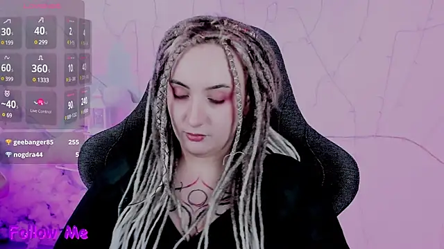 Snapshot of AsheLucker chatting on March 2025 05:43:02 AM AsheLucker online show from March 2025 05:43:02 AM