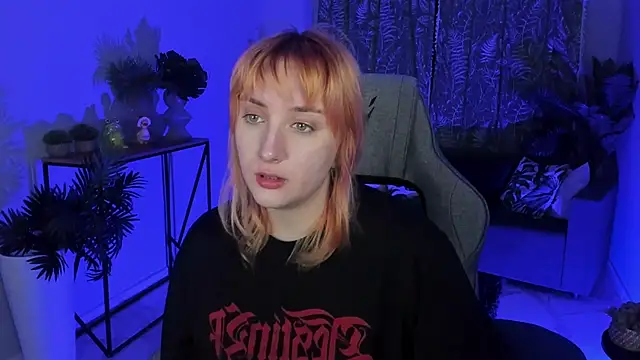 Snapshot of AsheLucker chatting on September 2025 02:24:01 AM AsheLucker online show from September 2025 02:24:01 AM