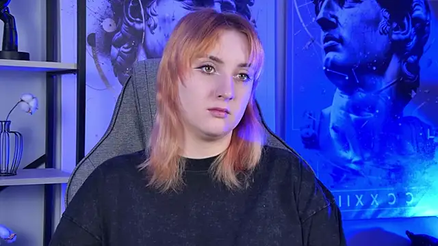 Snapshot of AsheLucker chatting on September 2025 02:24:02 AM AsheLucker online show from September 2025 02:24:02 AM