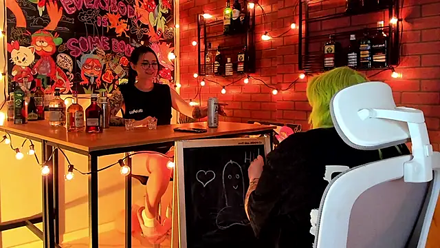 Snapshot of AsheLucker chatting on September 2025 02:37:02 AM AsheLucker online show from September 2025 02:37:02 AM