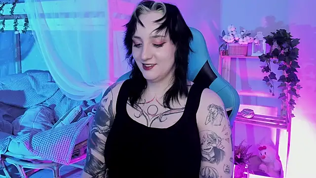 Snapshot of AsheLucker chatting on October 2025 10:40:02 PM AsheLucker online show from October 2025 10:40:02 PM