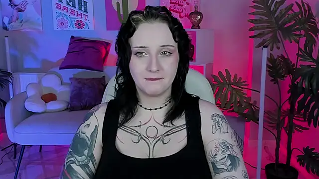 Snapshot of AsheLucker chatting on December 2025 11:20:01 PM AsheLucker online show from December 2025 11:20:01 PM