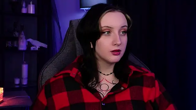 Snapshot of AsheLucker chatting on February 2026 07:17:02 PM AsheLucker online show from February 2026 07:17:02 PM