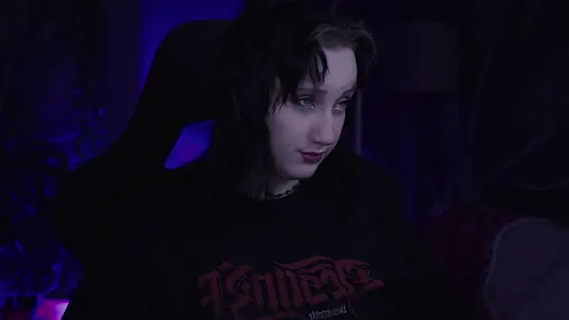 Snapshot of AsheLucker chatting on February 2026 11:32:01 PM AsheLucker online show from February 2026 11:32:01 PM