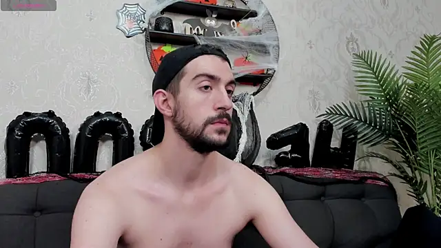 Dylan Best online show from October 2025 01:17:01 AM