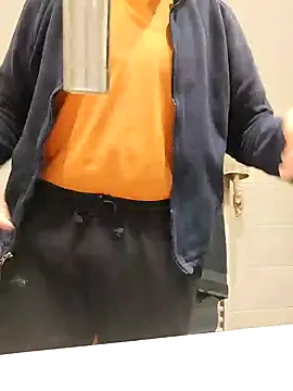 Einhorn527 online show from December 2024 05:59:02 PM