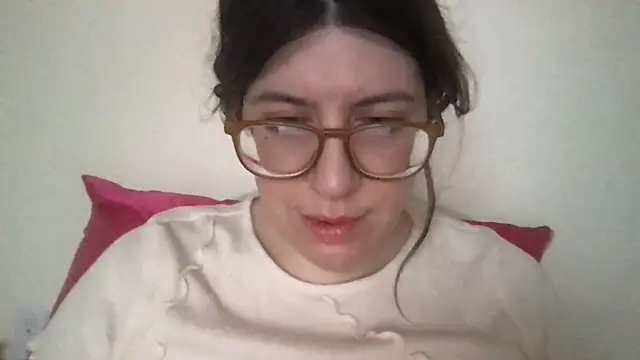 Snapshot of HYPHYtype chatting on February 2025 09:34:02 PM HYPHYtype online show from February 2025 09:34:02 PM